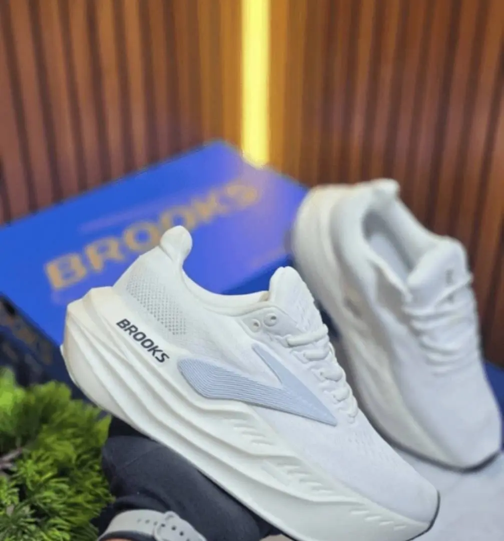 Brooks Glceerin Max Running White - Image 6