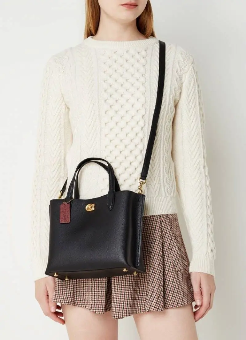 Coach Willow CB Small Tote With OriginaLbox DustCover CoatchCarryBag Highend - Image 2