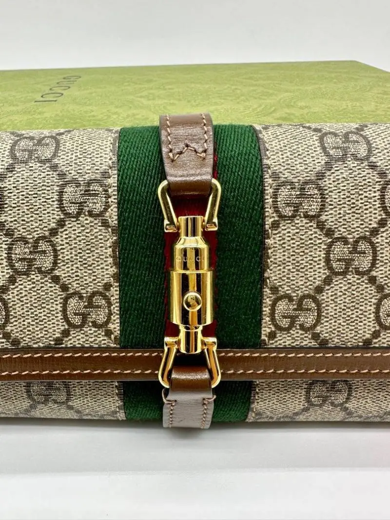 Gucci 76 Jackie ChainWallet Clutch With OriginalBox DustCover - Image 9