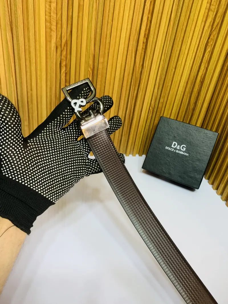 11 D&G DOLCHE GABANA BLACK PREMIUM QUALITY REVERSIBLE BELT WITH BOX - Image 4