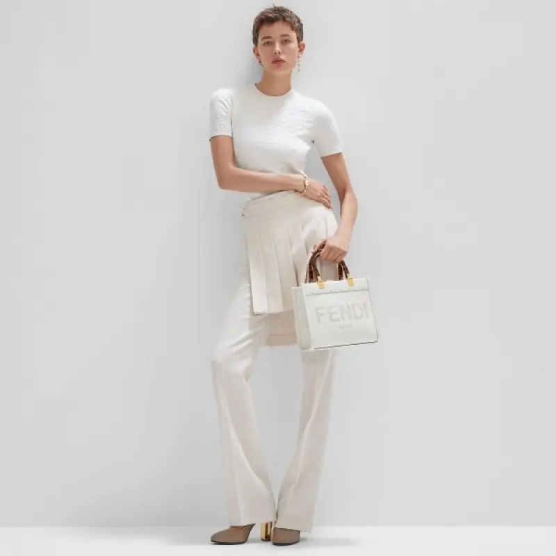 Fendi Roma Sunshine Small Tote Bag With Dust Bag & Shoulder Strap (White-981) - Image 3