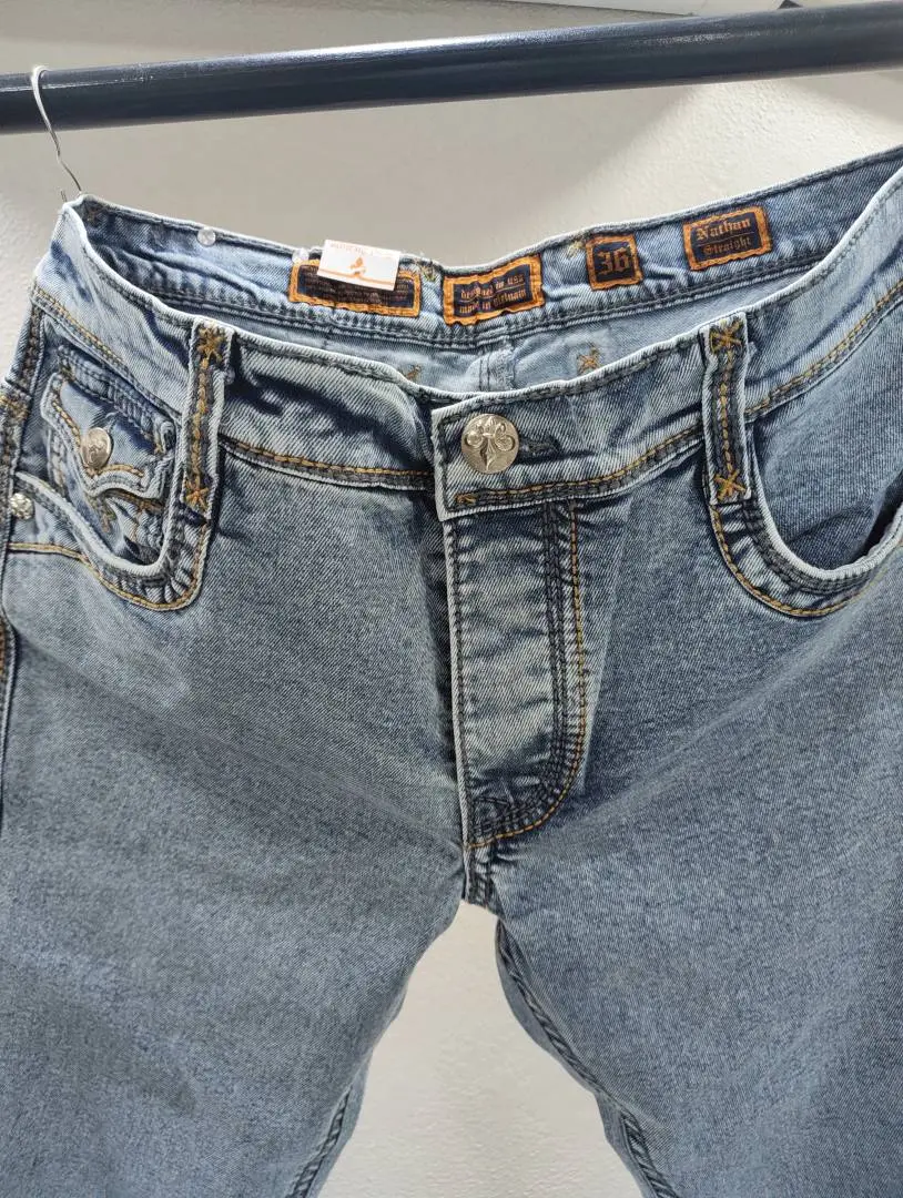 TRUE RELIGION IMPORTED STORE ARTICLE JEANS - Image 4