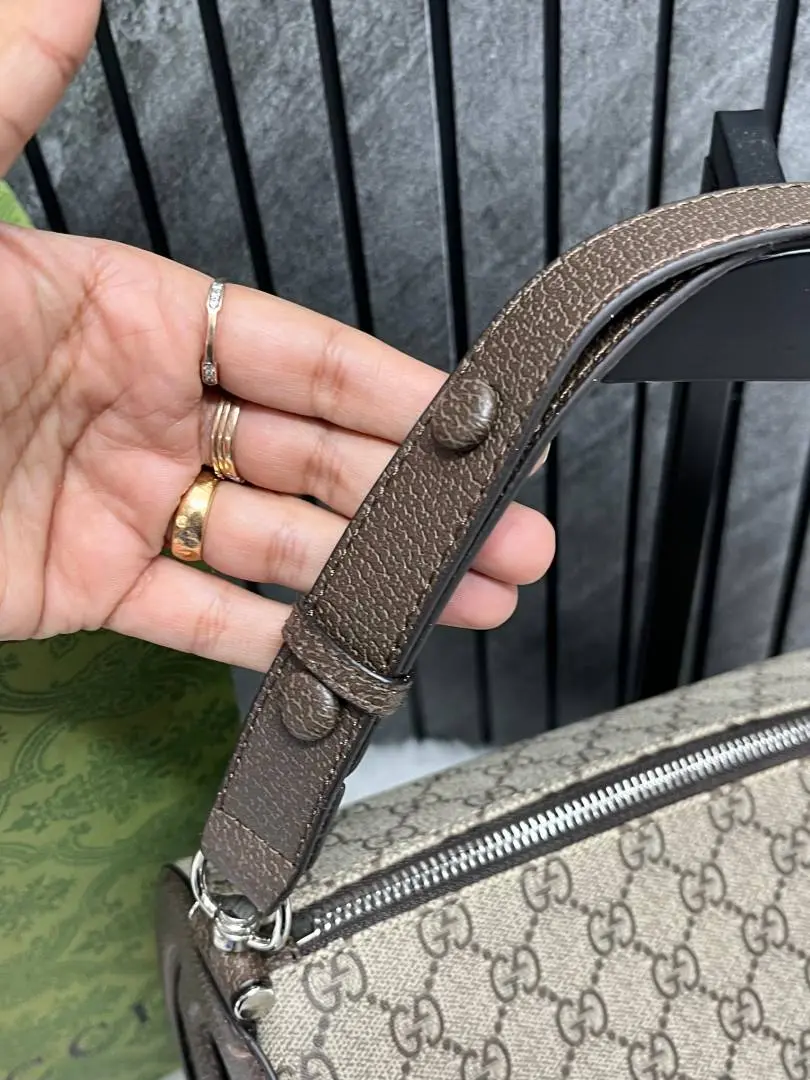 Gucci GG Supreme Round Vanity Crossbody Bag With OriginalBox DustCover - Image 6