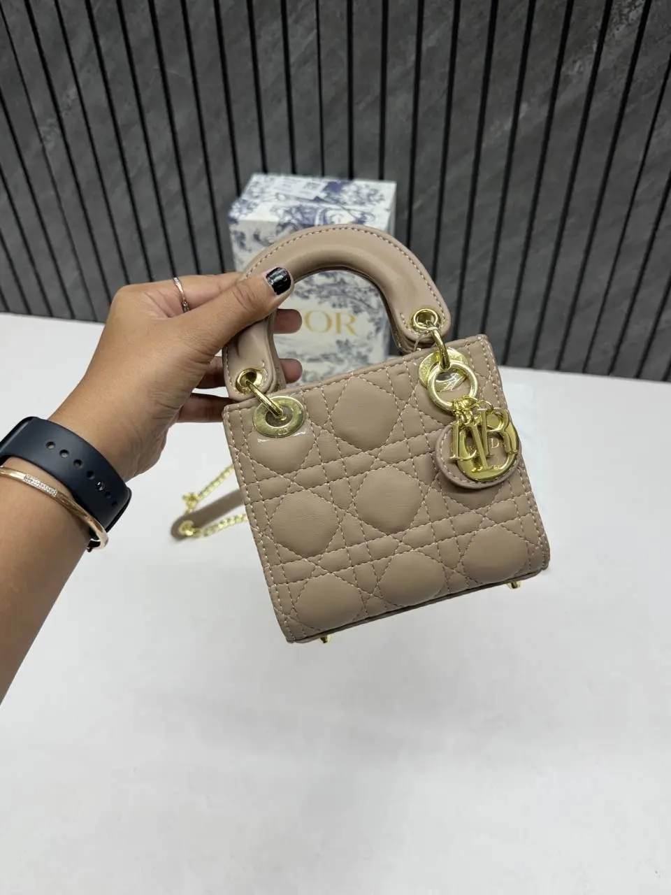 Dior 662 Lady Dioor Nano beige With Original Box Packing - Image 5