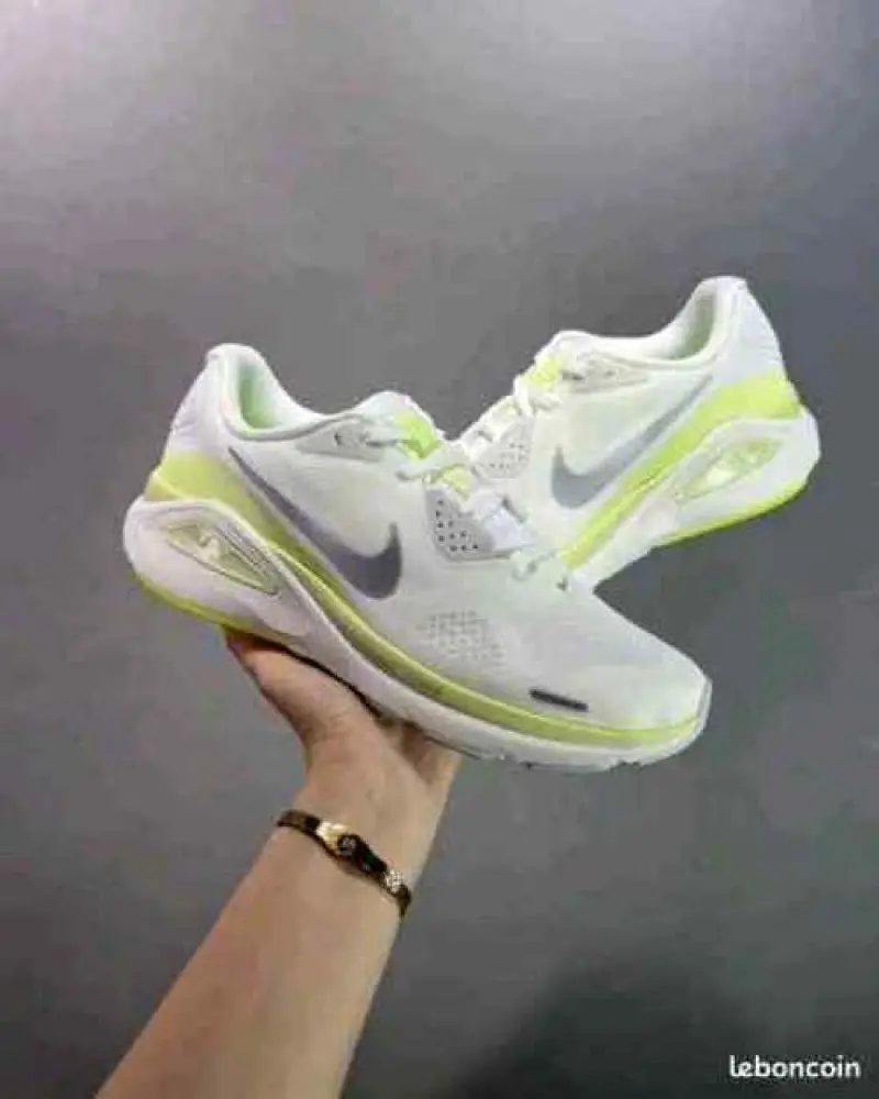 Nike Structure 26 White Barely Volt 417 - Image 2