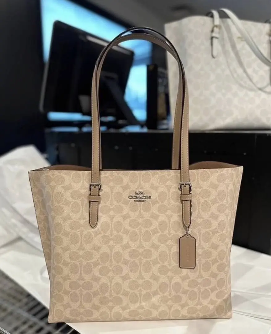 Coach Mollie Large Milk-Tea Tote With OriginalBox Packing - Image 5