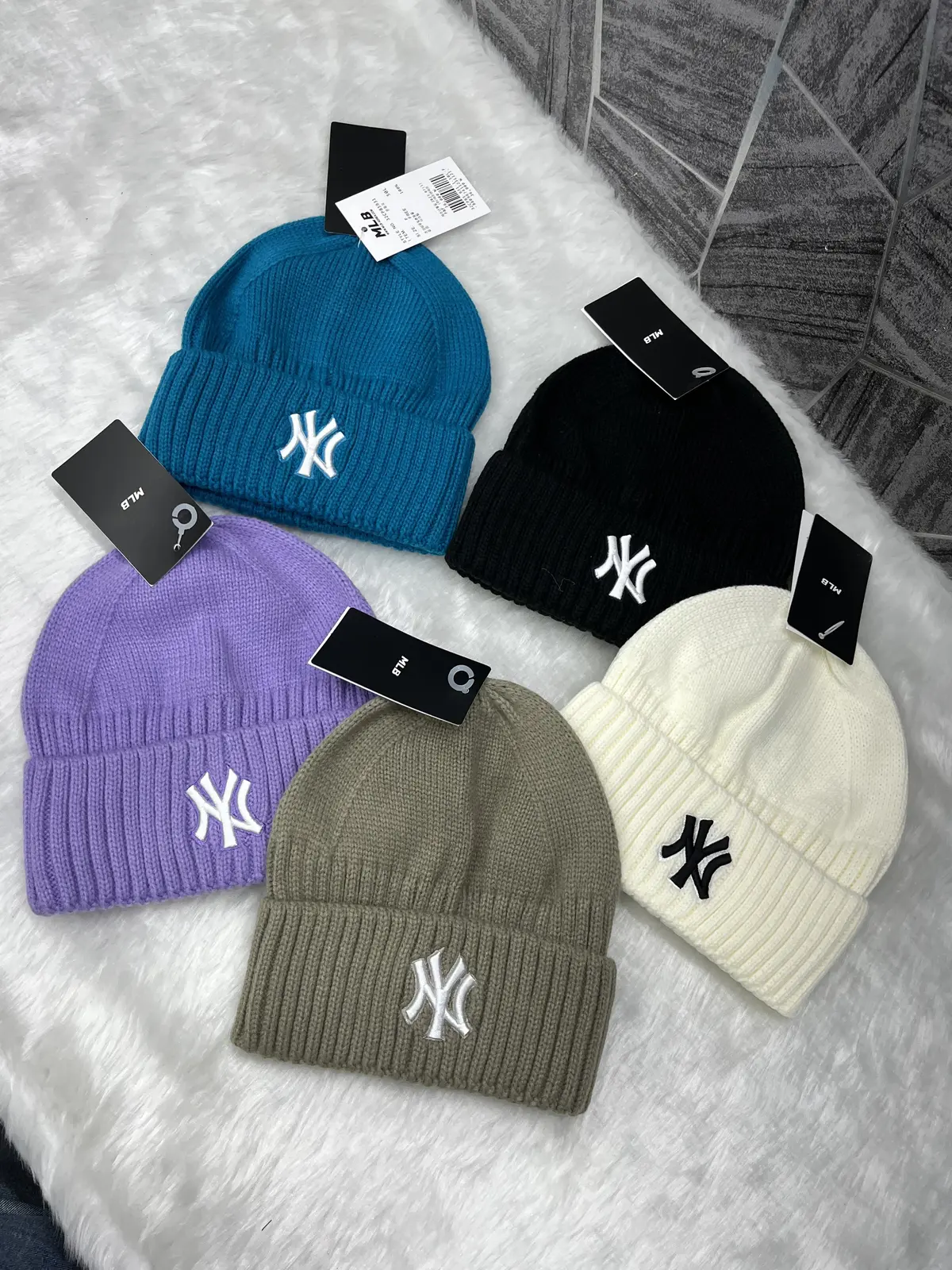 New York Yankees Winter Beanie Cap (Purple) With Safety Box - Image 2