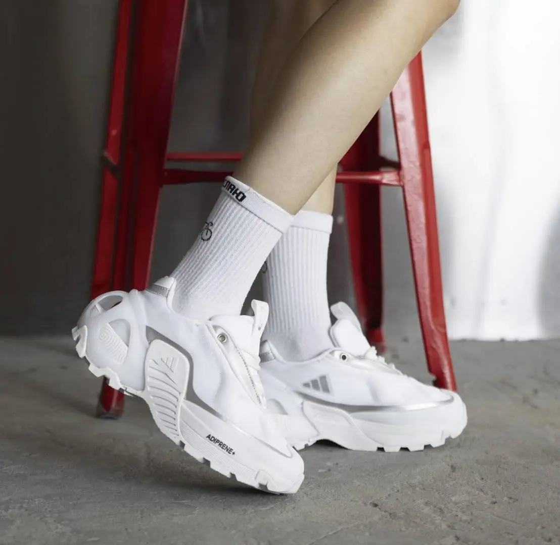 Adidas WONDER RUNNER WHITE SILVER