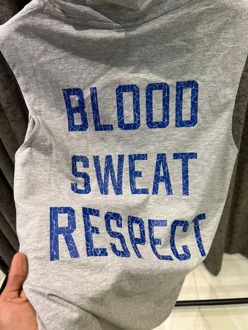 UNDER ARMOR STORE ARTICLE SLEEVELESS HOODI - Image 4