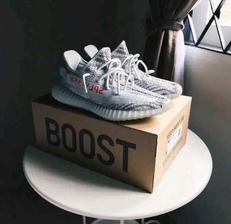 Adidas yeezy 350 v2 blue tint premium semi ua - Image 5