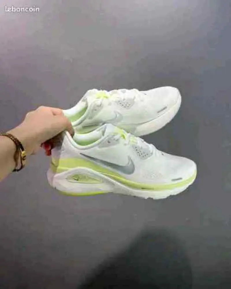 Nike Structure 26 White Barely Volt 417 - Image 3