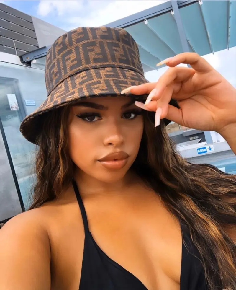Fendi FF Monogram Premium Bucket Hat With Brand Polly Bag - Image 4