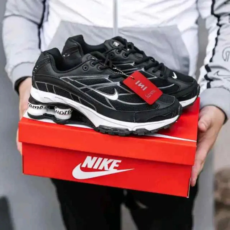 Nike Shox Ride 2 SP x Supreme Black White - Image 2