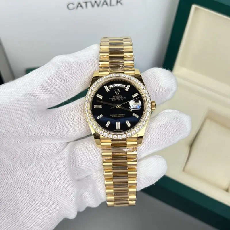 Rolex Oyster perpetual Day Date Yellow-Gold Diamond Bazel Ref-218238 Z-R Quality