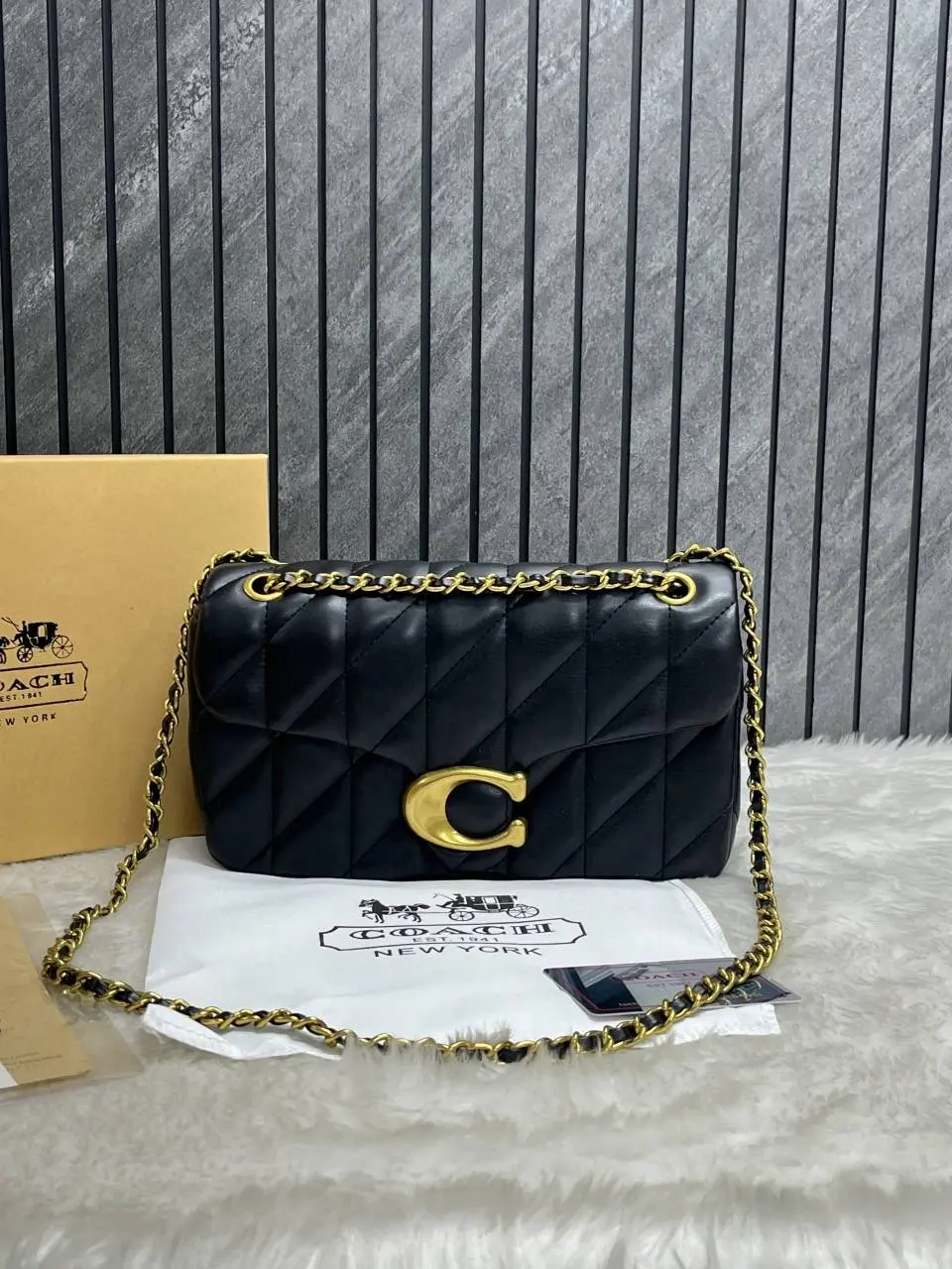 Coach Tabby 26 Quilted ShoulderBag With OriginalBox - Image 3