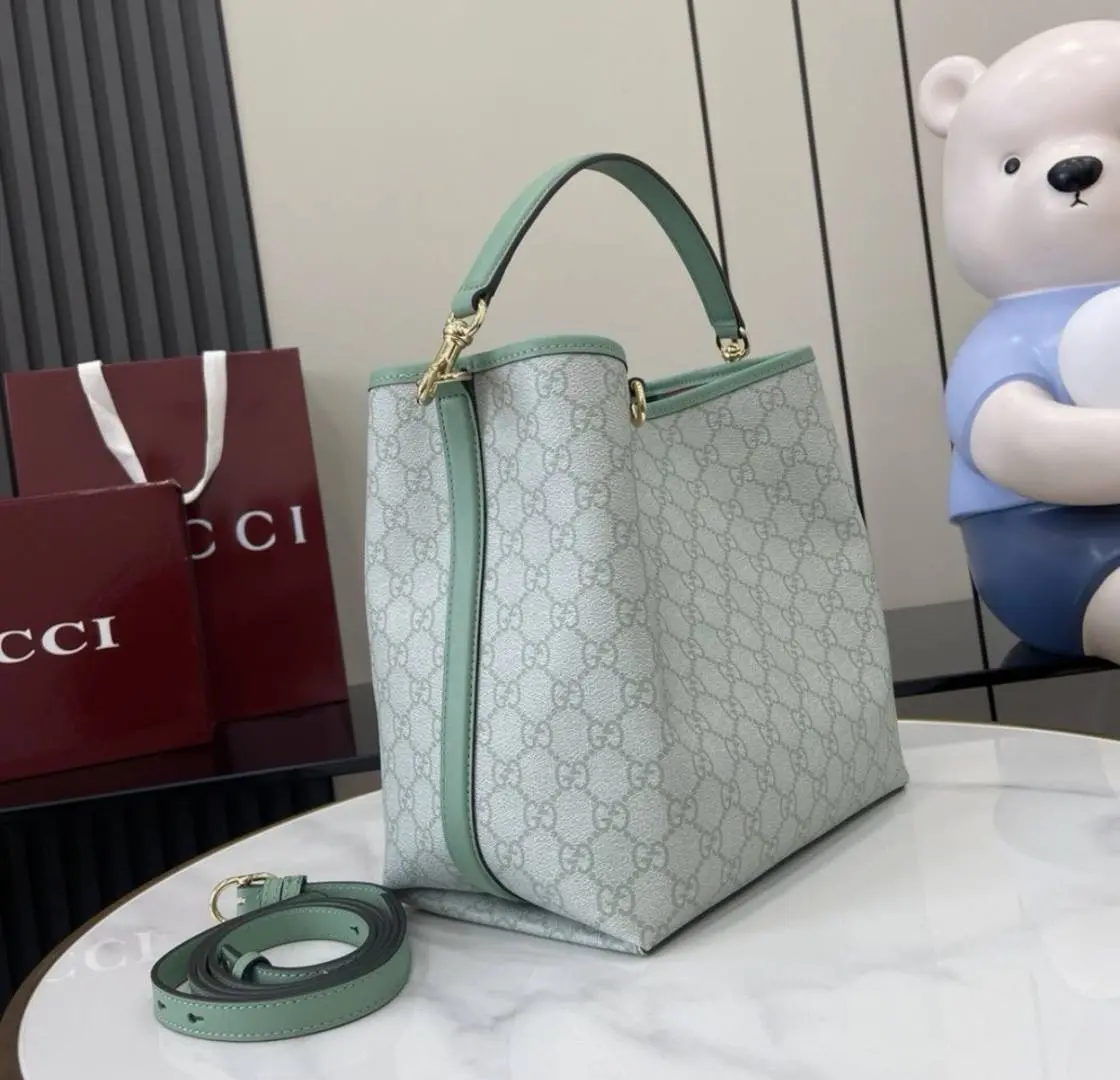 Gucci GG Emblem CB Green Medium Bucket With Original DustCover & CarryBag - Image 2