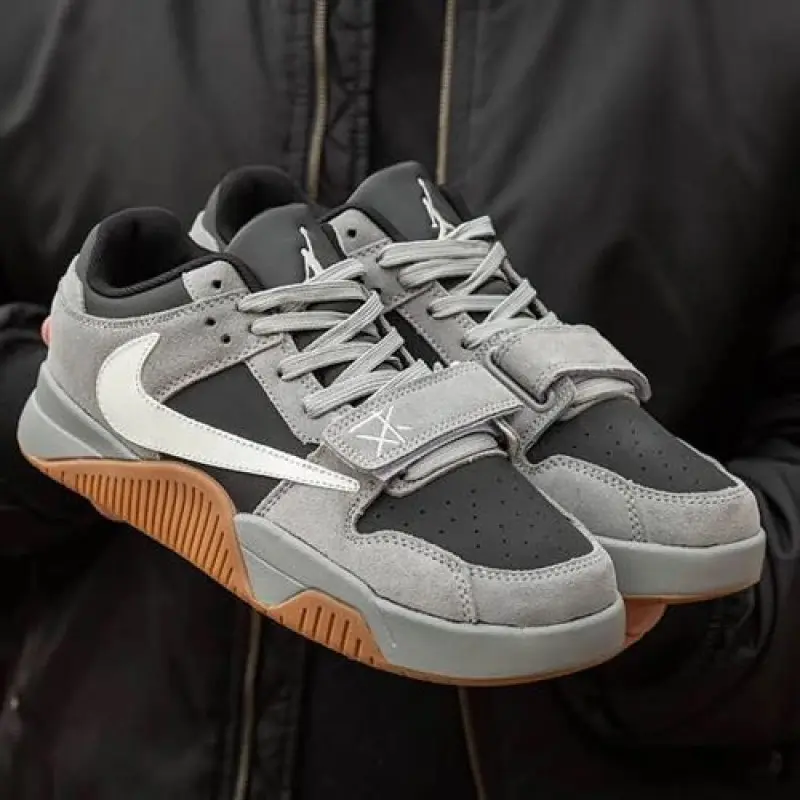 Nike AIR JORDAN TRAVIS SCOTT JUMPMAN JACK SAIL GREY SEMI UA - Image 2
