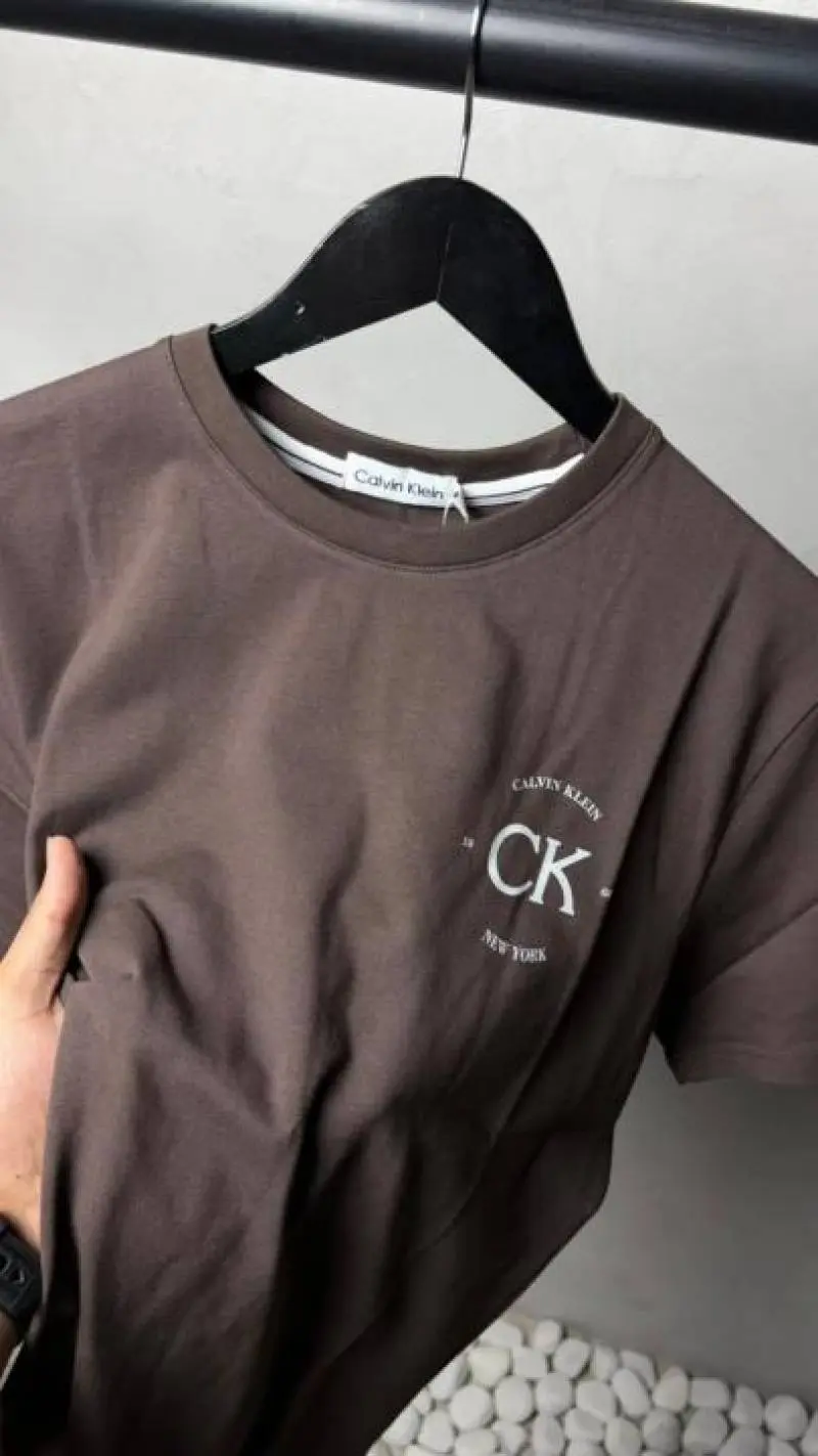 Calvin Kleiin Premium T-Shirt 2403 - Image 4