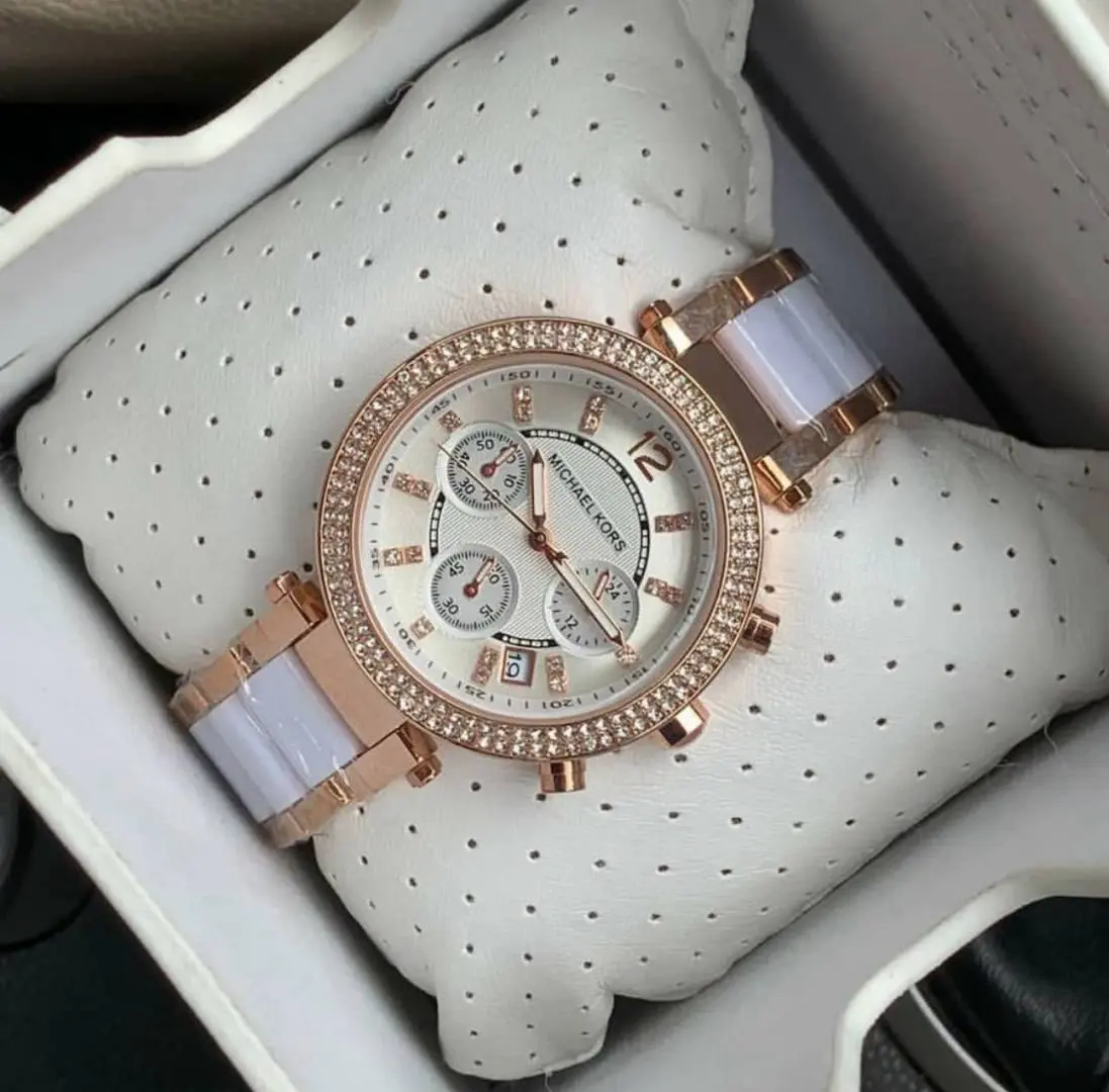 Michael Kors Parker 108 - Image 4