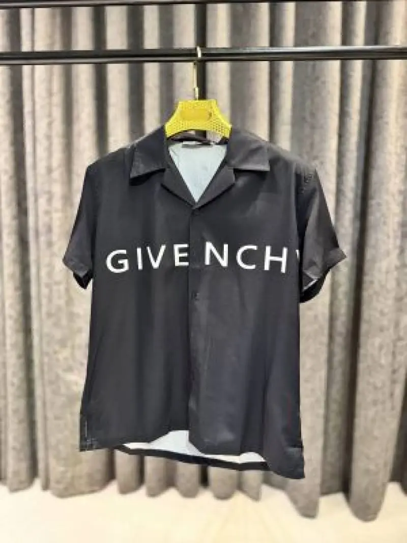 DIWALI DHAMAKA SALE RETURN NO G E V E N C H I I .. IMPORTED HALF SLEEVE Z BLACK SHIRT - Image 2