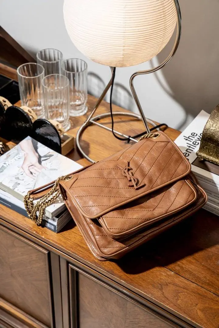 Ysl niki 1825 Small ShoulderBag With Original Box & DustCover - Image 2