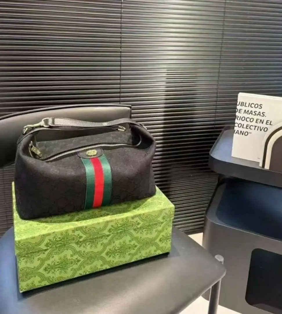 Gucci GG Ophidia Supreme Premium Shoulder Bag With OG Box & Dust Bag (Black-1175)