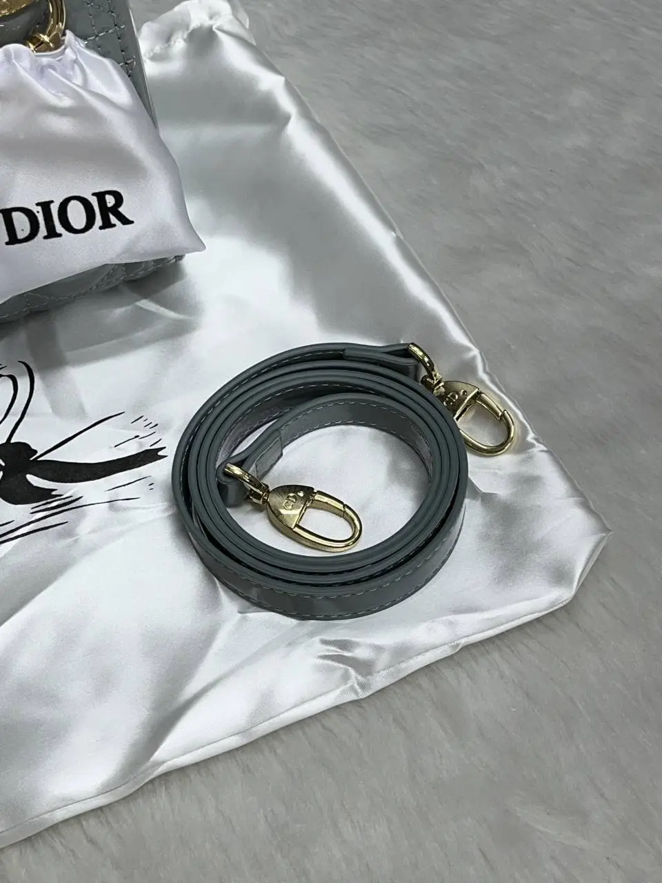 Dior Lady Mini Patent Leather With OriginalBox DustCover 2LongBelt-Chain-And-Leather StarCharm Ribbon Highend - Image 4