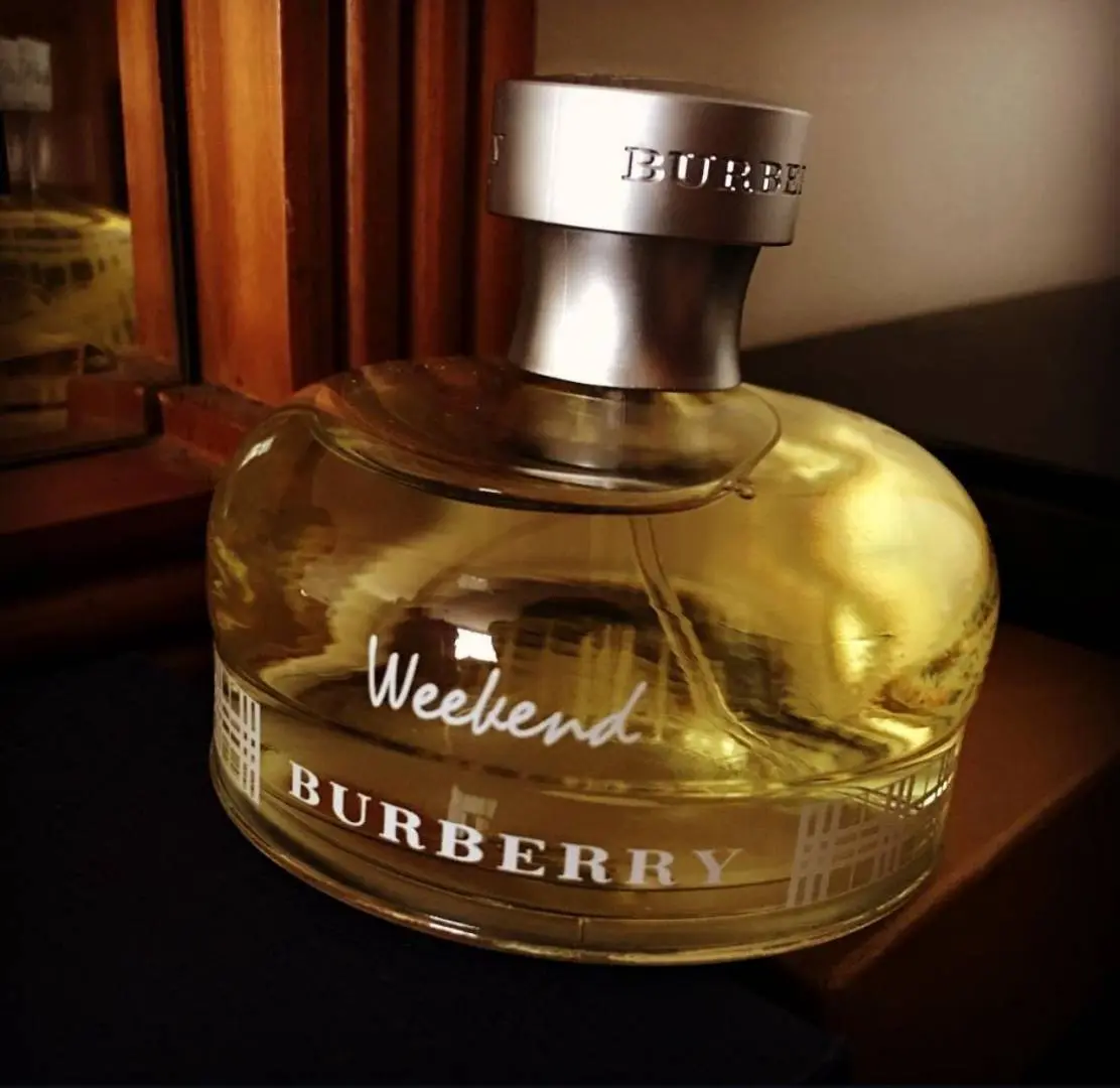 Burberry WEEKEND FOR WOMEN EDP - Image 2