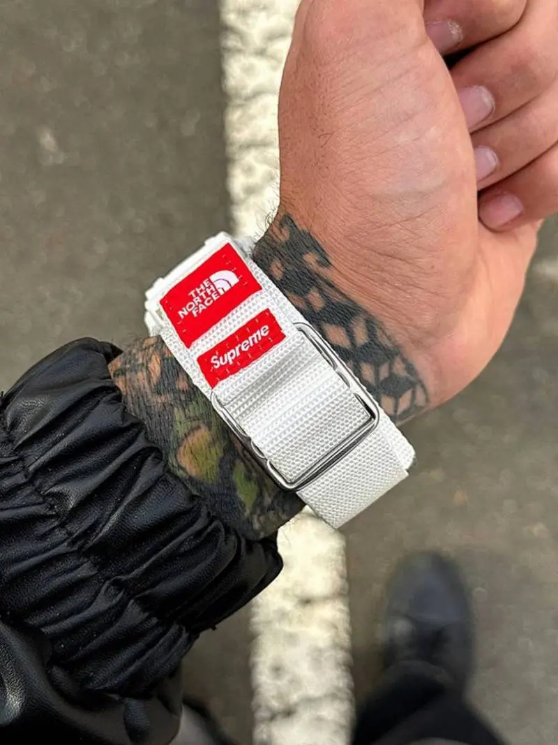 Casio G-Shock x Supreme x Special Edition full white - Image 2