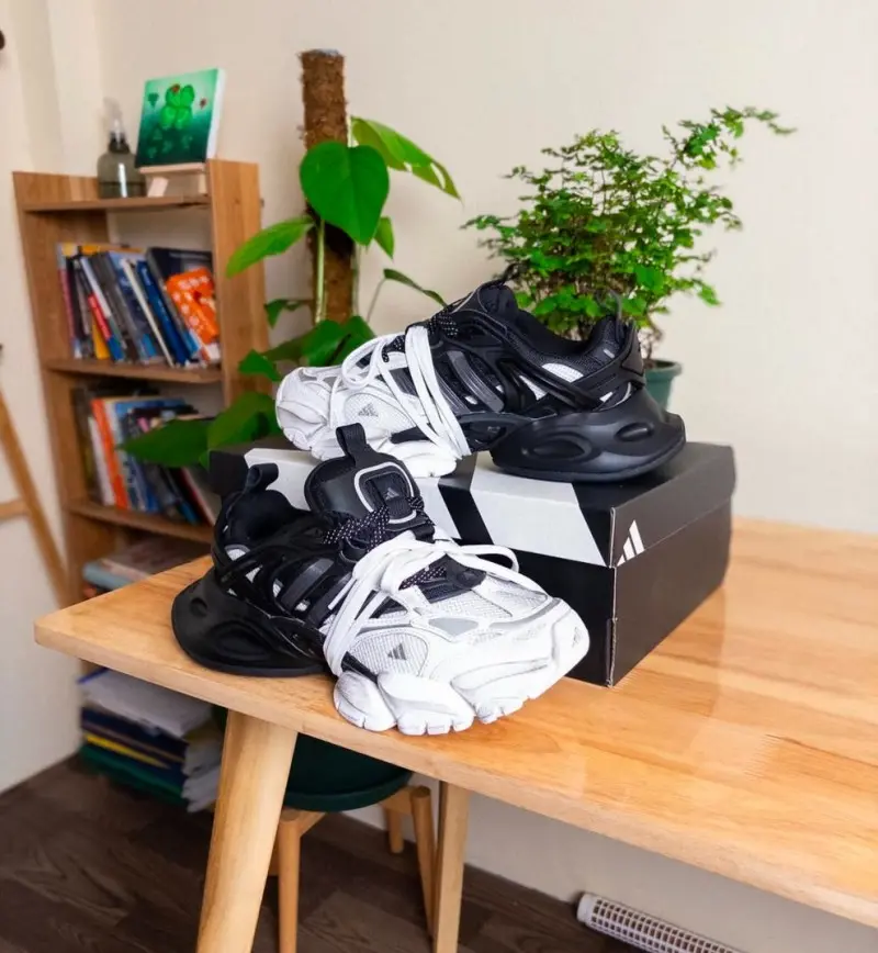 Adidas XLG Runner "Deluxe White-Black" #635 - Image 6