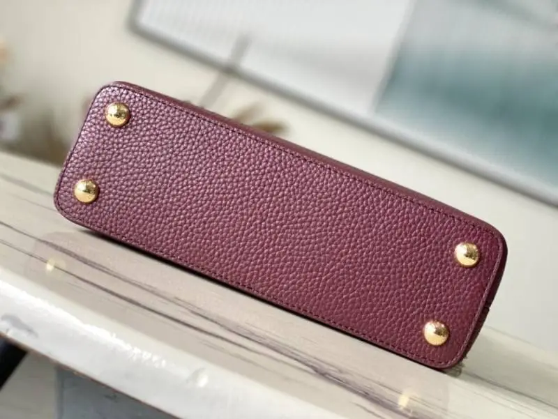 Louis Vuitton CB Wine Capucines Highend With OriginalBox & CarryBag - Image 9