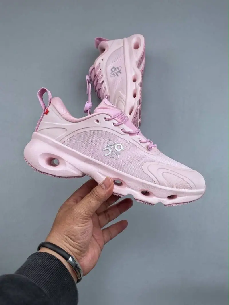 Loewe x On Cloud Solo Pink - Image 3