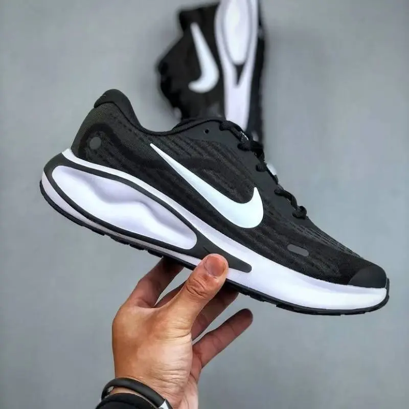 Nike Journey Run White Black 1850 - Image 2