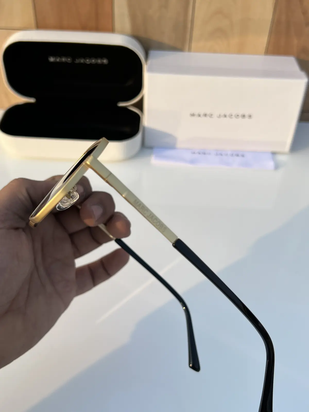 Marc jacobs 510 gold black - Image 4