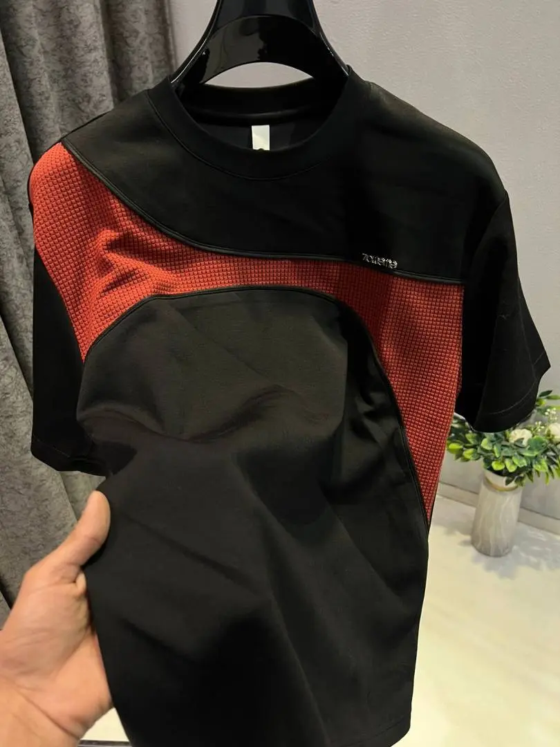 KOREAN IMPORTED HIGH DEMAND ARTICLE T-SHIRT BLACK AND RED - Image 3