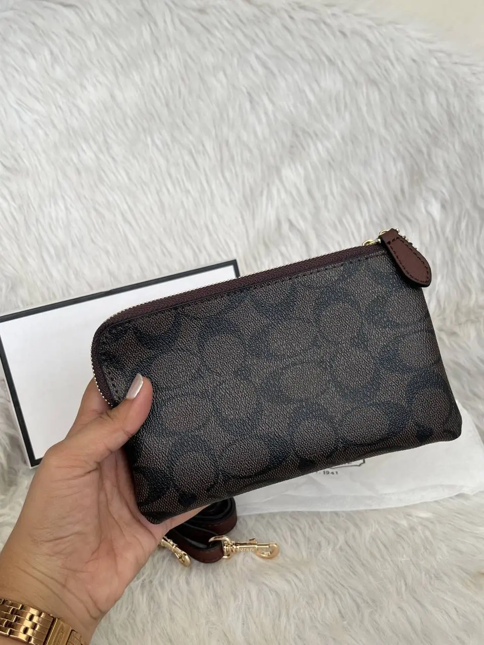 Coach 04 Dual Zip Wristlet Sling Bag With OriginalBox & DustCover Packingh - Image 3