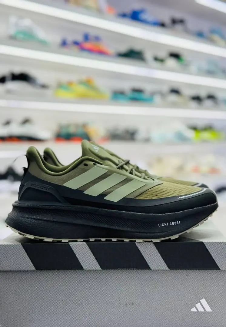 Adidaass Ultraboost 5 TR Olive - Image 3