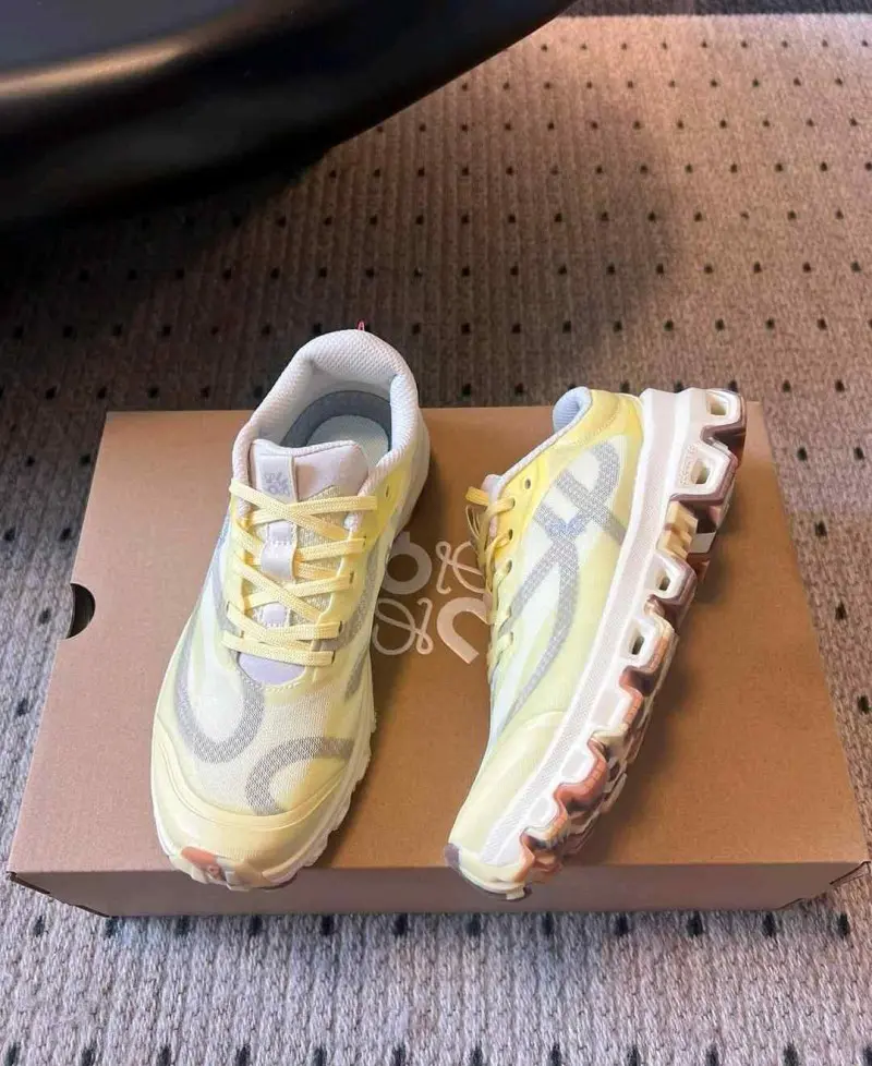 OnCloud Running Cloudventure x Loewe Yellow Tan Grey - Image 3