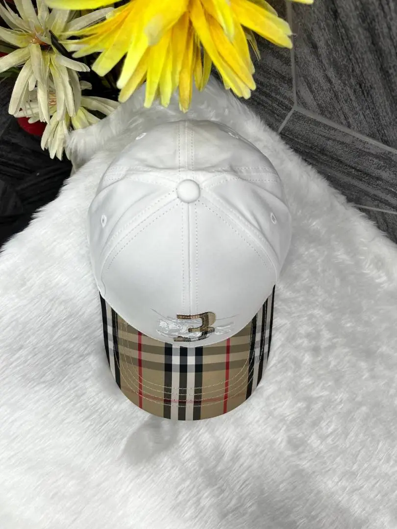 Burberry Equestrian Knight Half B White Premium Unisex Cap With Safety Box - Image 3