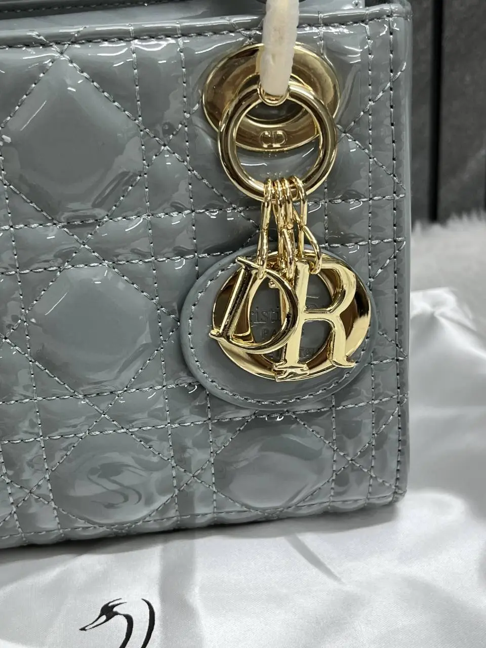 Dior Lady Mini Patent Leather With OriginalBox DustCover 2LongBelt-Chain-And-Leather StarCharm Ribbon Highend - Image 7