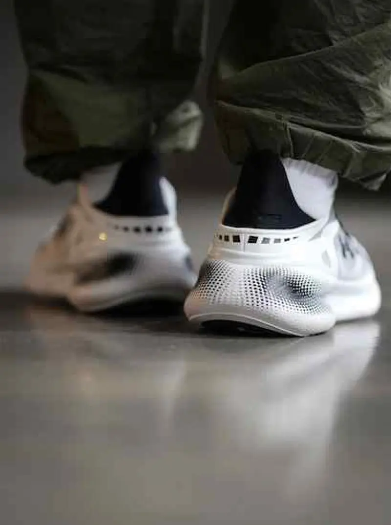 Underr Armour Echo SlipSpeed White Black - Image 5