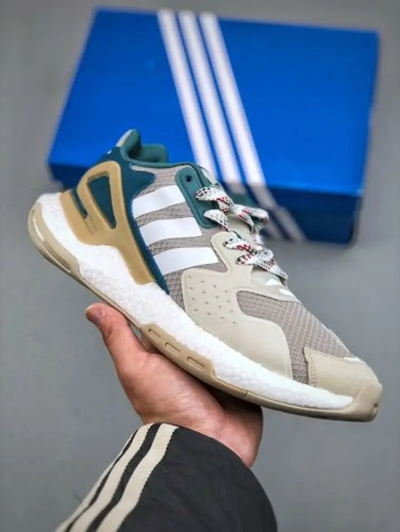Adidas DAY JOGGER BOOST MULTI - Image 5
