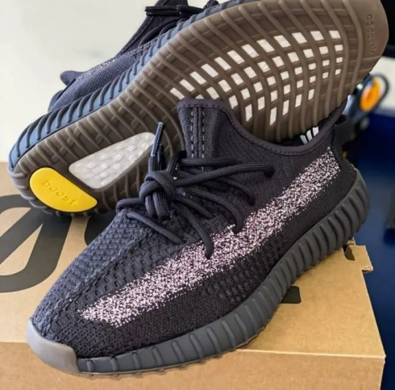 Adidas yeezy 350 black cinder reflective Semi Ua - Image 4