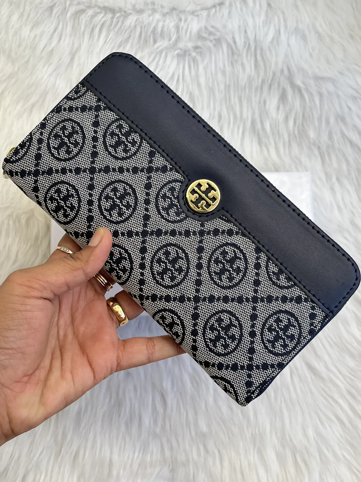 Tori Burch 69 Blue Single Zippy Wallet WithOriginalBox - Image 2