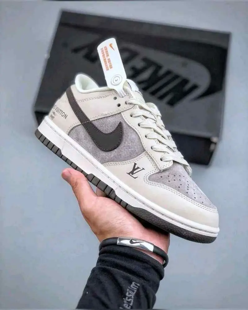 Nike SB Dunk Low X Loiuss Vuitton Gray 3037 - Image 5
