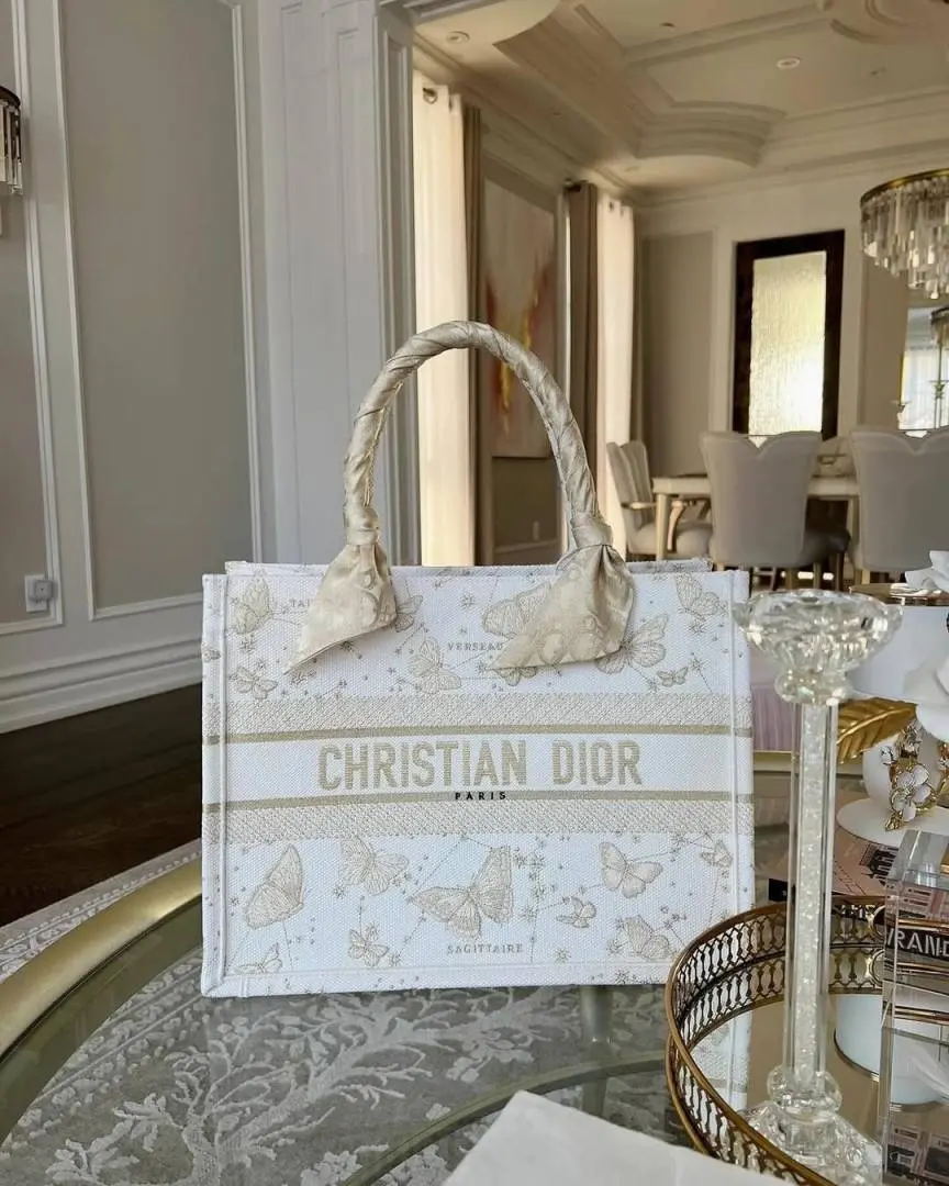 Dior Book Large Tote Premium Oblique With OG Box & Dust Bag & Scarf (Butterfly-824) - Image 3