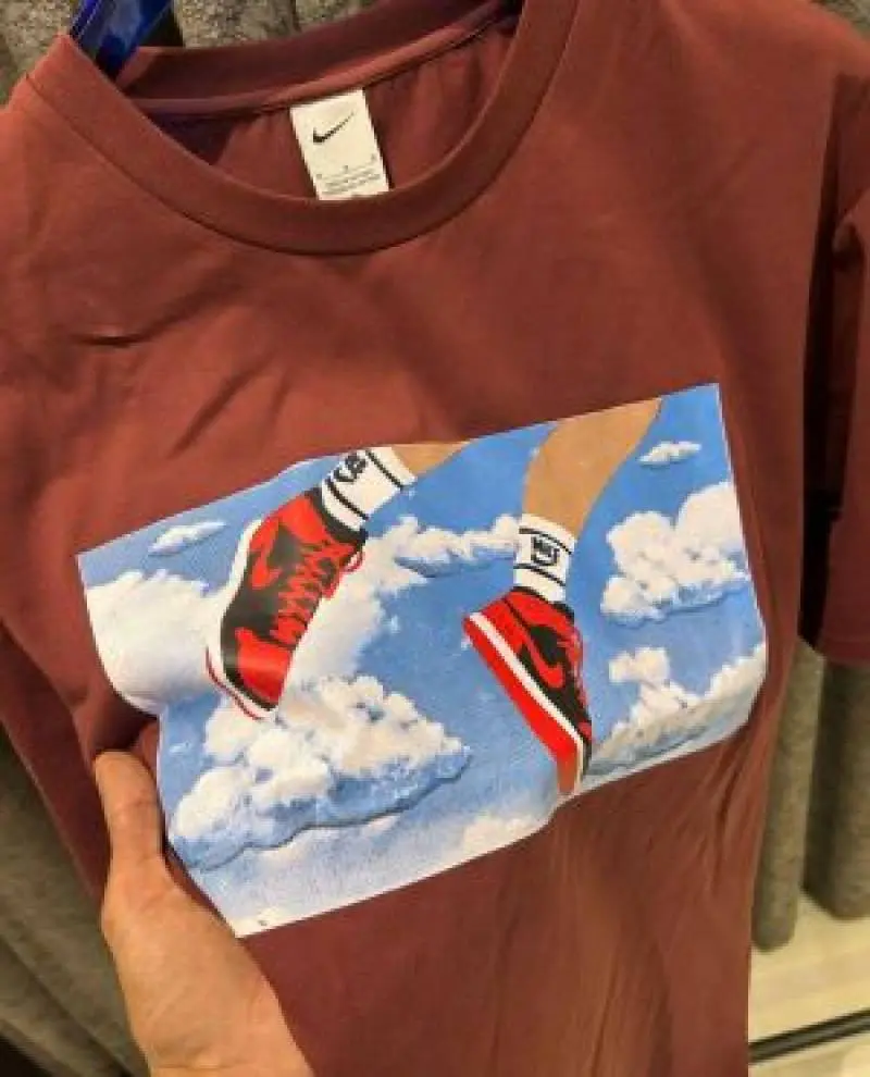 Nike IMPORTED STORE ARTICLE T-SHIRT - Image 2