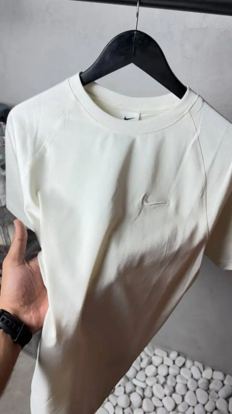 Nike Premium Round Neck T-Shirt 2653 - Image 3