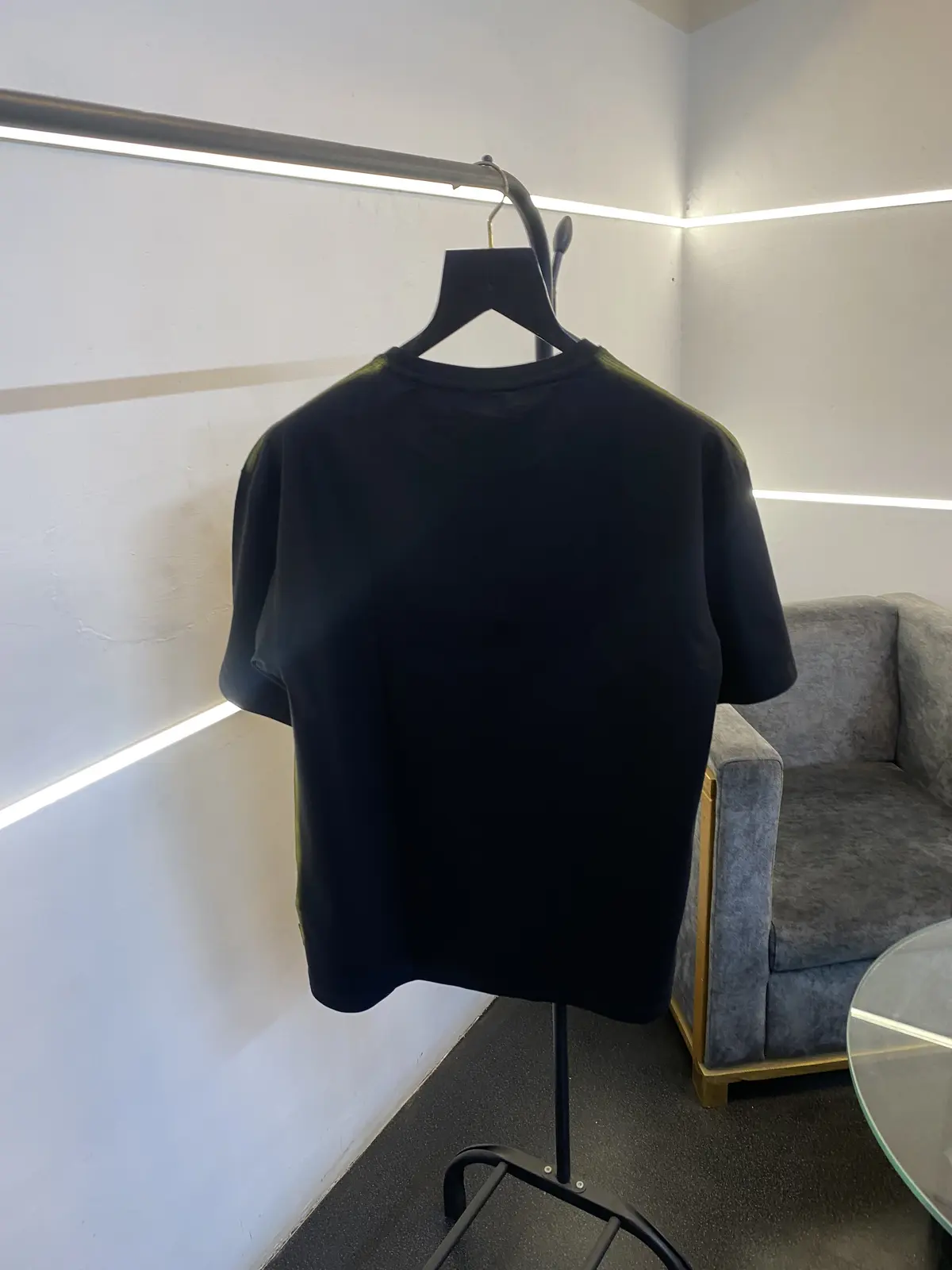 Balenciaga a over size spray print with embroidery logo imported tshirt black - Image 3
