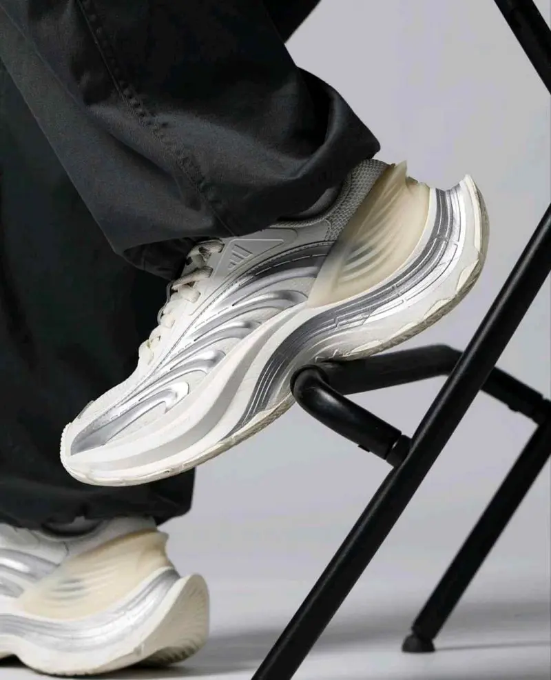 Adidas XLG Metawave White Grey 6045 - Image 4